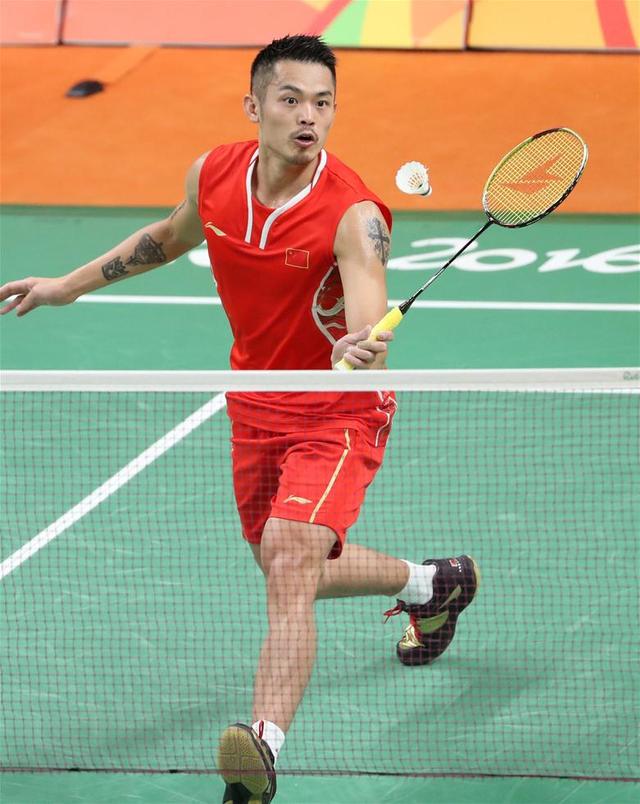 守队员依然 守队员依然