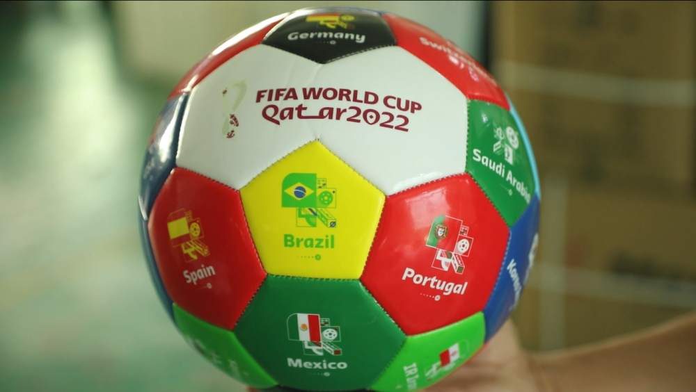 在这个充满 在这个充满