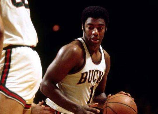 一支球队找 一支球队找