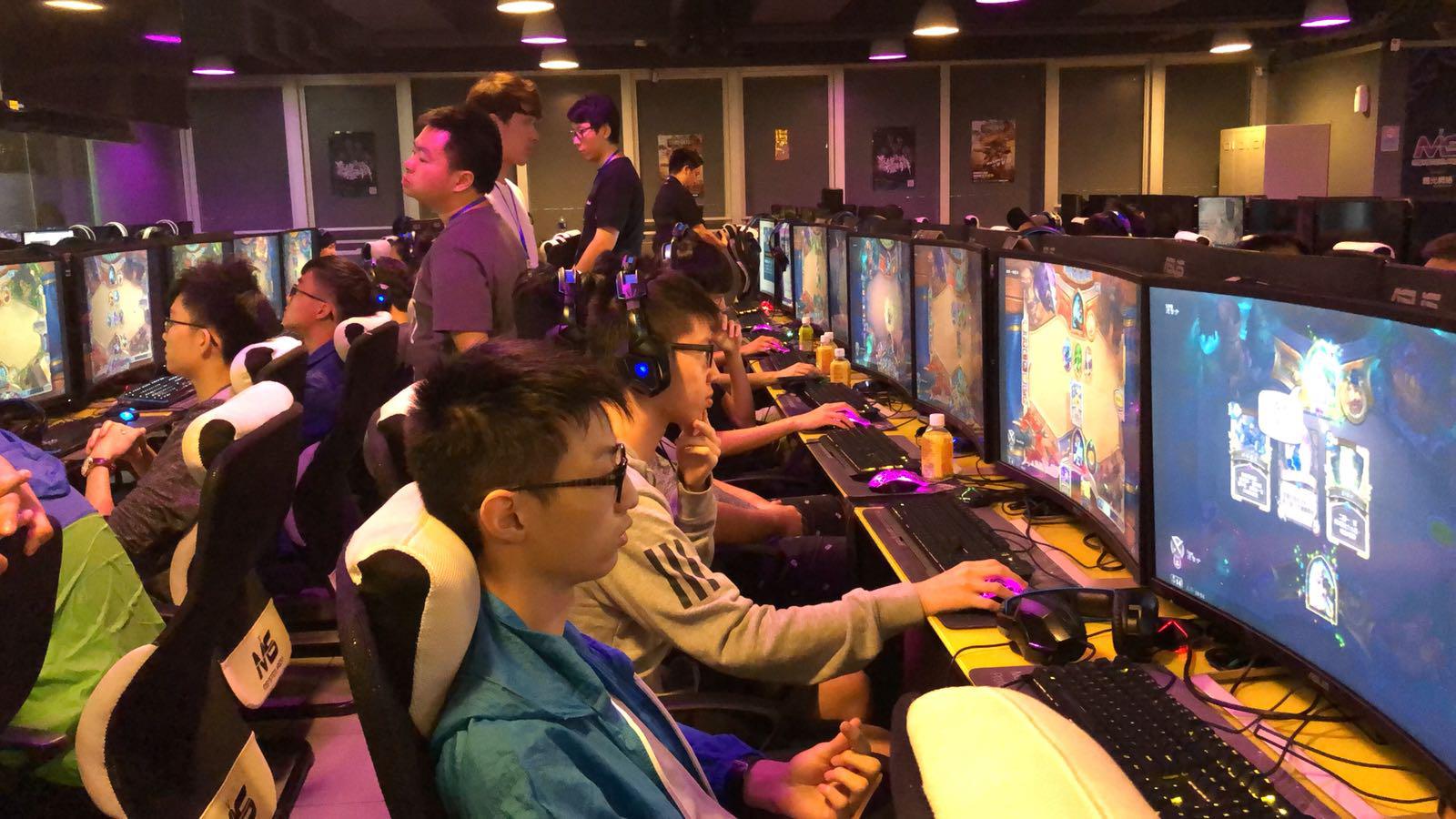 在赛季中期 在赛季中期