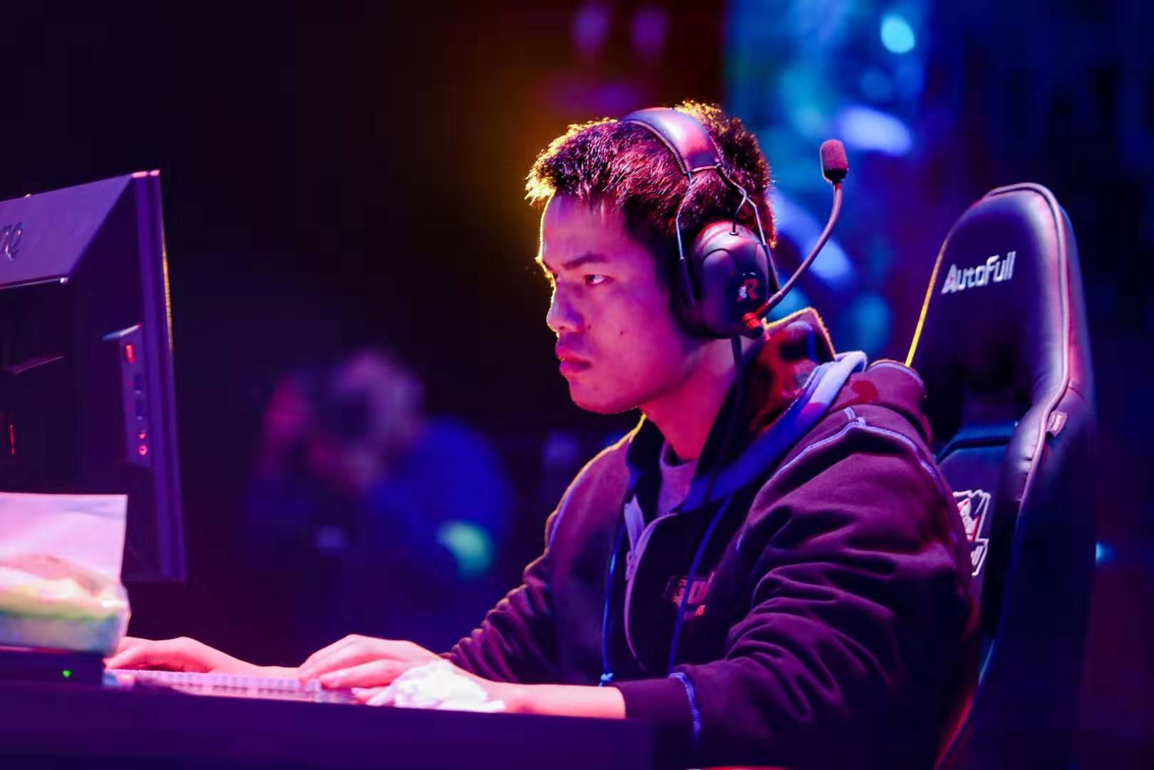 年轻球员的 年轻球员的