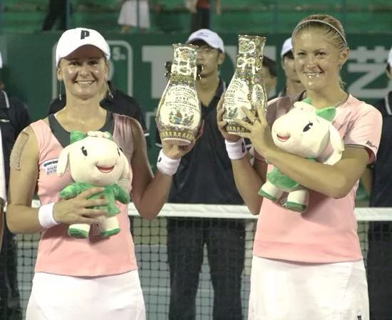 赛场新星 赛场新星