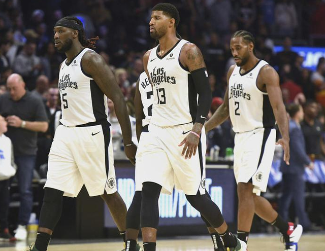 巴萨半场 巴萨半场